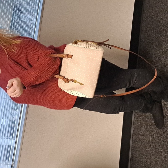 Fossil Rachel Satchel in a grey and white hearts pattern🖤🤍🩶 - Picture 5 of 16